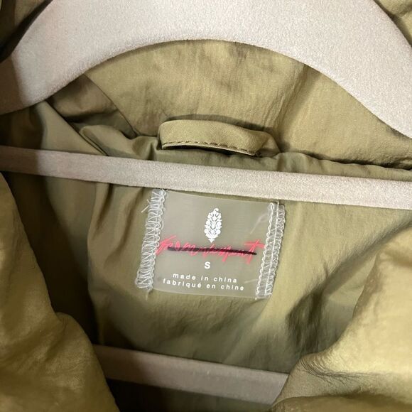 Free People Headed For The Hills Embroidered Puffer Jacket Military Green, S NWT - Picture 11 of 14